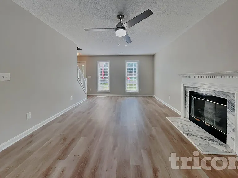 5708 Green Apple Dr — Photo 2