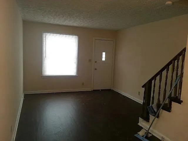Building Photo - 1300 E 18th Ave #1300
