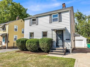 19317 Gardenview Dr, Maple Heights, OH