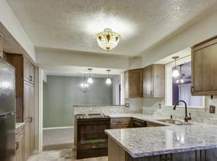 8211 Doby Ln, Pasadena, MD 21122