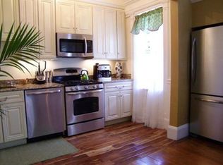 36 Central St APT 4, Andover, MA 01810