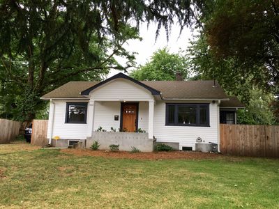 9020 SE Taylor St, Portland, OR, 97216