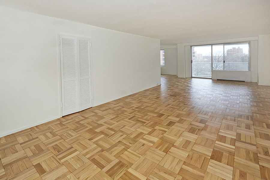 2nd image of 3333 Henry Hudson Pkwy APT 7S