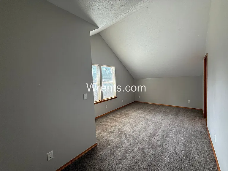 425 W 14th Ave — Photo 12
