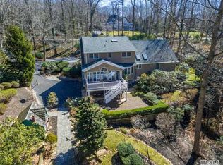 46 Farm Rd, Saint James, NY 11780