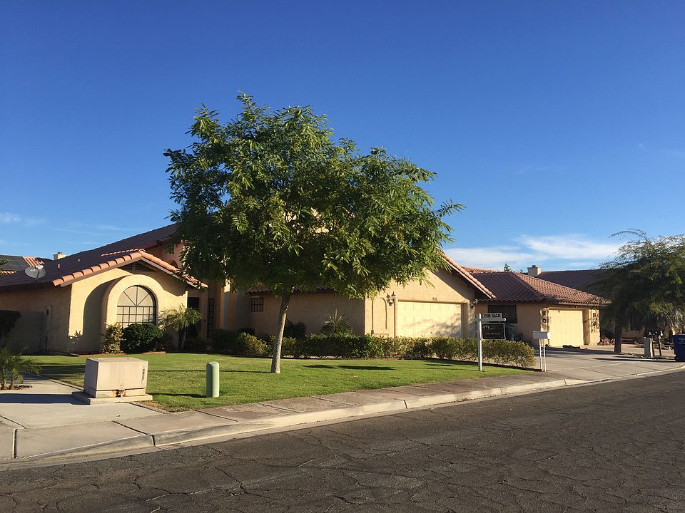 1st image of 934 W 34th Pl