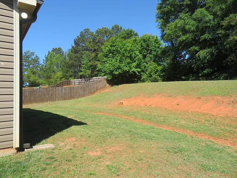 142 Shakleton Dr — Photo 10