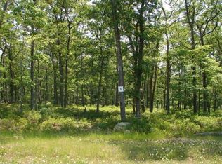 76 Vitruvian Ln, Tiverton, RI 02878