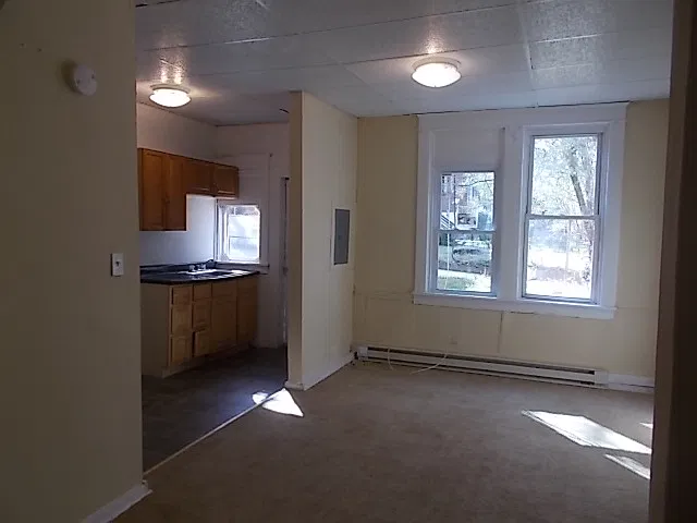 3 bed, 1020 sqft, $1,350 — Photo 4