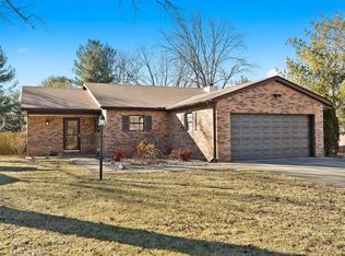 625 Country Meadow Ln, Belleville, IL