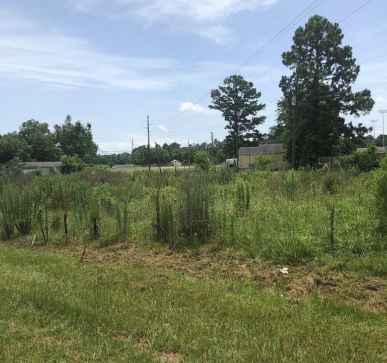 2nd image of 691/693 Pineview Ln NE