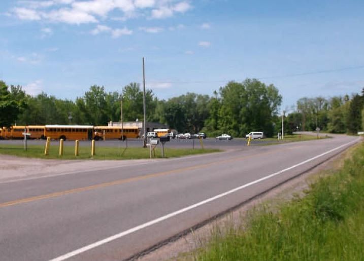 2nd image of 4403 Ridge Rd