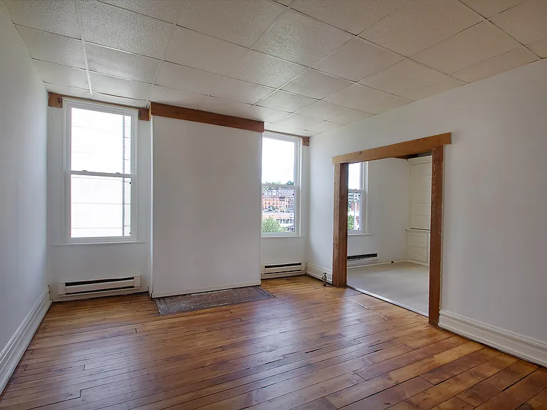 722 Wood St #5 — Photo 3