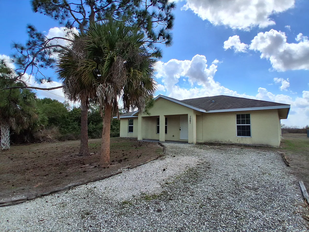 Building Photo - 7061 Tide Cir