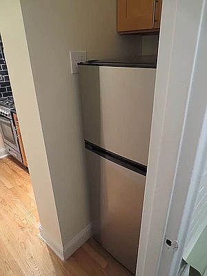 5th image of 67 Thompson St APT 1A