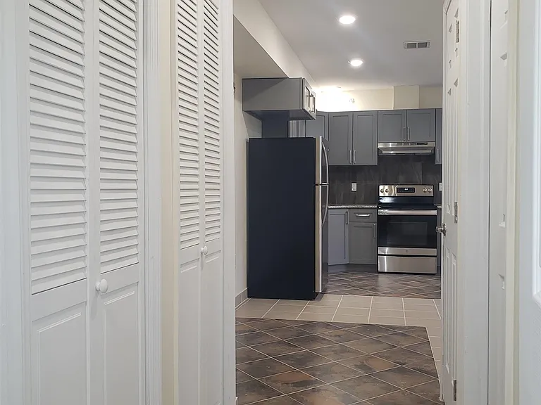 44 Bergen Blvd #9 — Photo 11