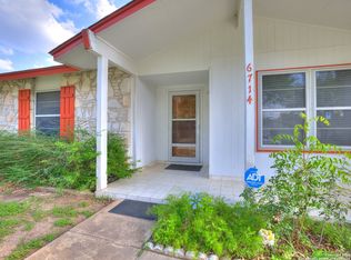 6714 Spring Lark St, San Antonio, TX 78249