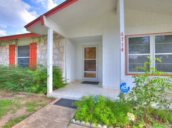 6714 Spring Lark, San Antonio, TX 78249
