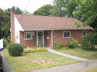 31 Linden Ter, Lynn, MA 01902