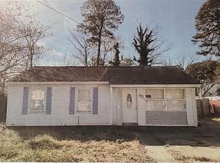 112 Beverly St, Hampton, VA 23669
