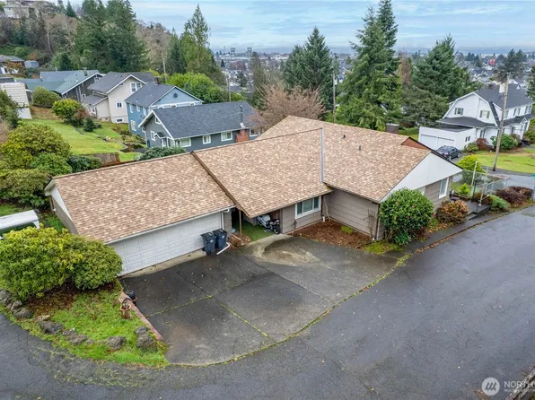 301 Sunset Drive, Hoquiam, WA 98550