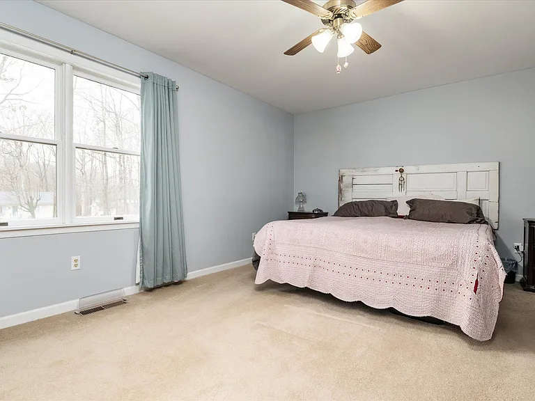 8953 Treesdale Dr — Photo 20