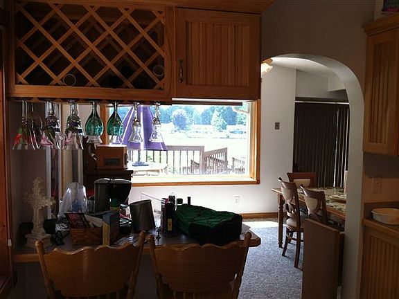 kitchen/ dining area