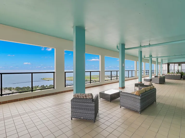 1 Beach Dr SE #2109 — Photo 27