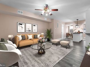 1613 R St SE, Washington, DC 20020