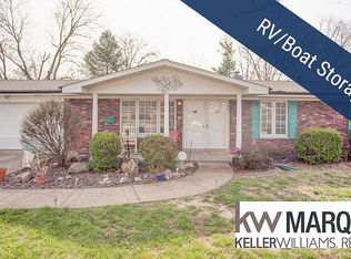 25 Westbury Dr, Belleville, IL