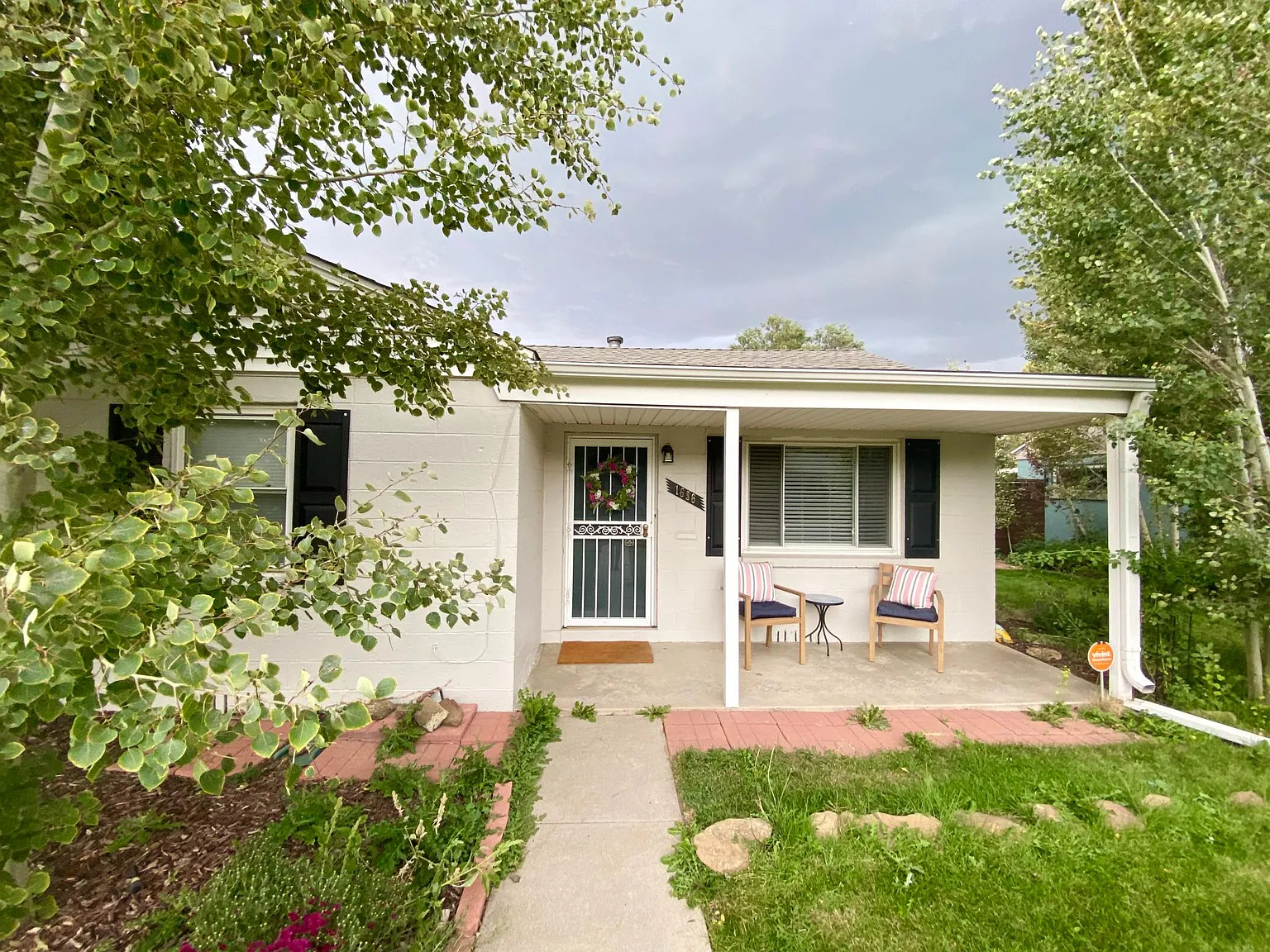 2 bed, 721 sqft, $2,200 — Photo 1