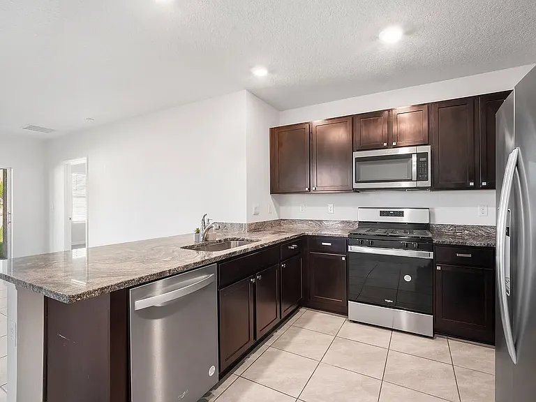 35694 Sunflower Hill Dr — Photo 10