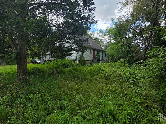 2nd image of 407 Matchaponix Rd