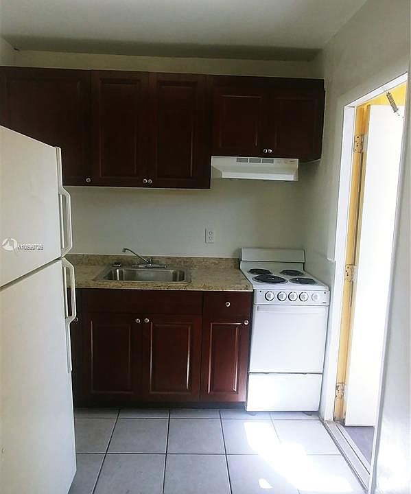 1st image of 731 NE 7th Ave #1-8