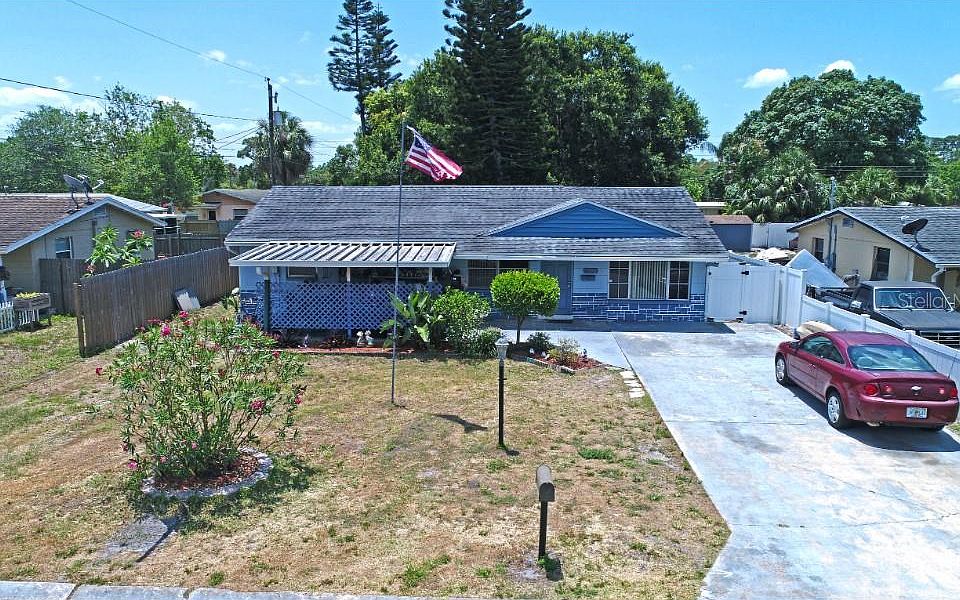 1st image of 6220 67th Ave N