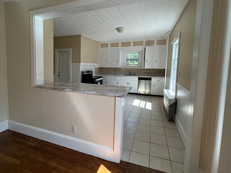 54 Lawnwood Ave #1 — Photo 3