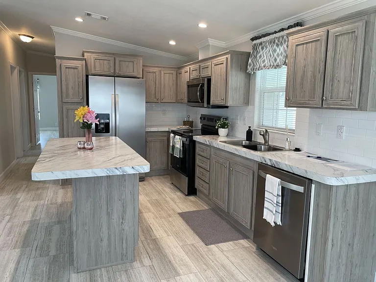 1415 Main St #233 — Photo 2