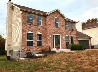 16767 N Fork Ridge Dr, Florissant, MO 63034
