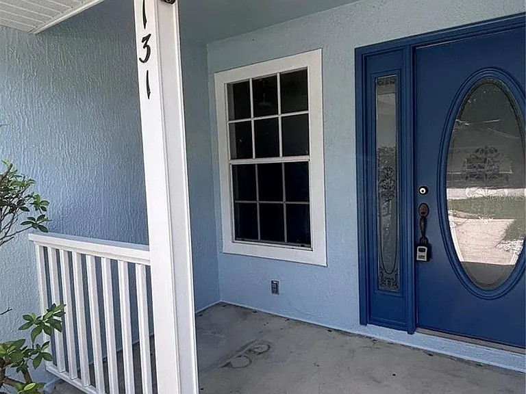 131 Cedarpark Ln — Photo 2