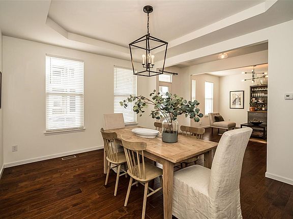 Lovely space for Formal Dinners or entertaining.