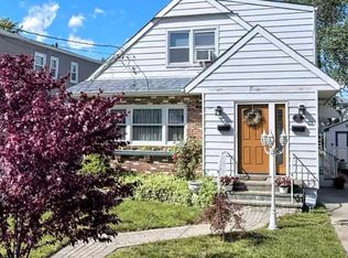 12 Pinecrest Rd FLOOR 2, Jersey City, NJ 07305