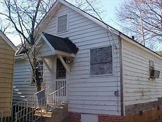3rd image of 603 University Dr