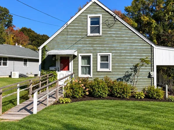 6 Fontaine Court, Norwich, CT 06380