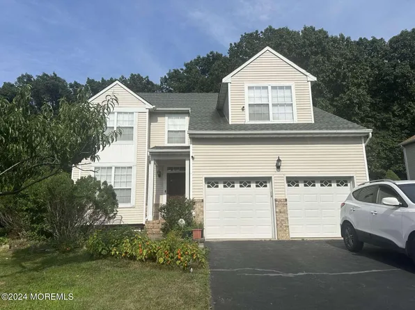 19 Mulberry Lane, Holmdel, NJ 07733