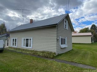 26205 E Portage Entry Rd, Chassell, MI 49916