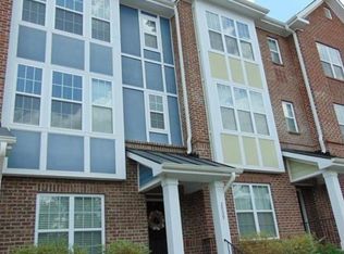 2009 Summerhouse Rd, Cary, NC 27519