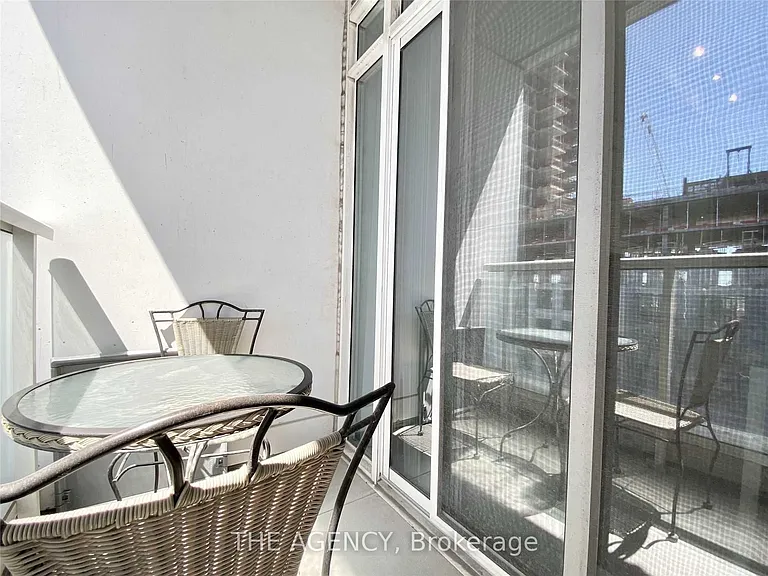 783 Bathurst St #718 — Photo 19