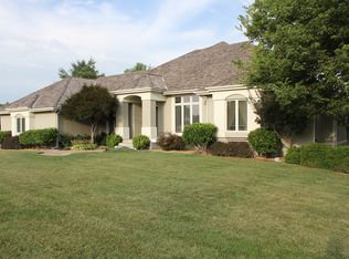 4235 SW Aylesbury Rd, Topeka, KS 66610