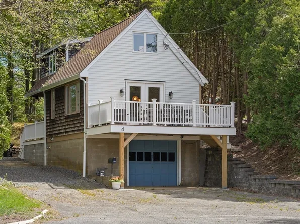 4 Agawam Ave, Ipswich, MA 01938