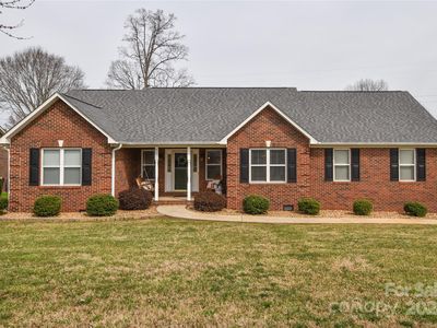 8221 Graham Rd, Denver, NC, 28037